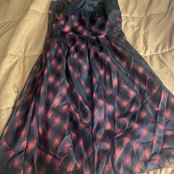 Fancy red and black strapless dress! - Picture 3 of 6